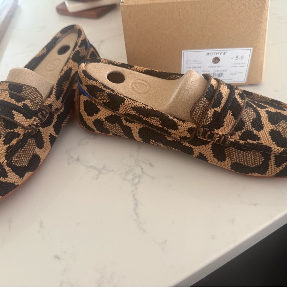 BRAND NEW Rothy's Brown and Black Leopard Print Flats